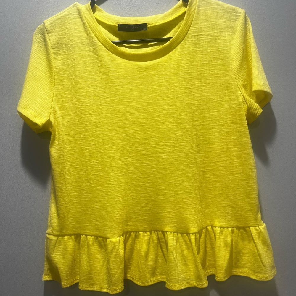 Women's Yellow Ruffle Saints 21 Large Shirt